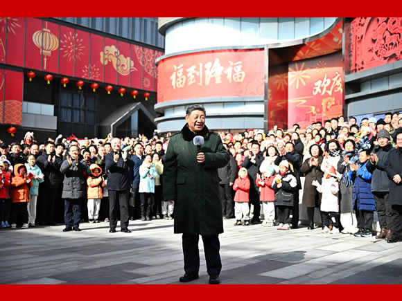  ϰ��ƽ����ǰϦ�ڱ�������ο�ʻ���ɲ�Ⱥ��